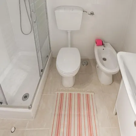 Typical Portuguese Tiles 公寓 *