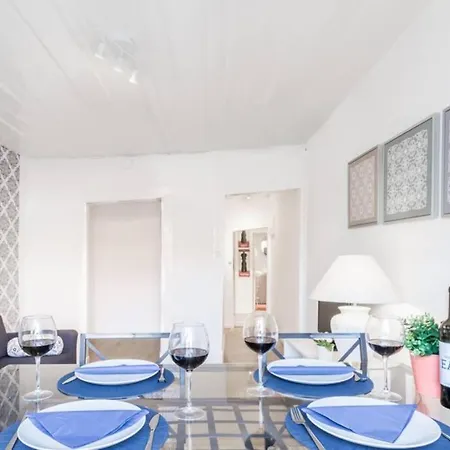 Apartamento Typical Portuguese Tiles